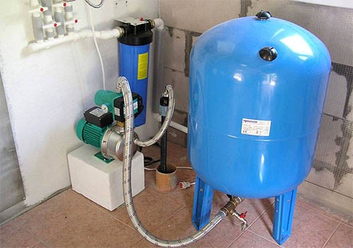 Технические аспекты подключения водопровода в частном доме